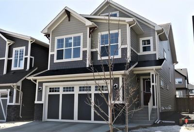 117 Magnolia Heath SE Calgary AB T3M2Z9
