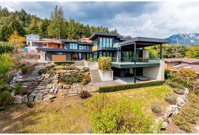 649 ANDOVER PLACE West Vancouver BC V7S1Y6