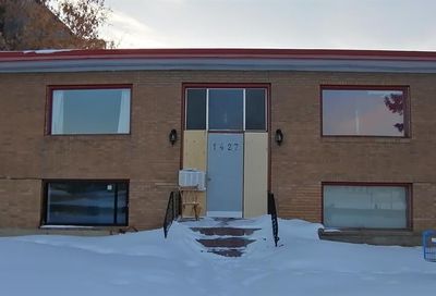 1427 37 Street SW Calgary AB T3C1S6