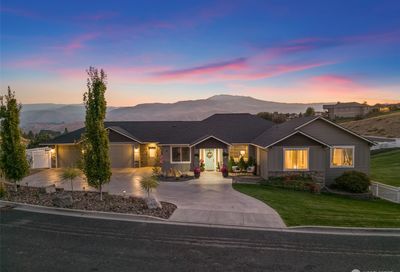 12 Elizabeth Court Wenatchee WA 98801