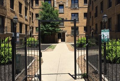 732 W Roscoe Street Chicago IL 60657