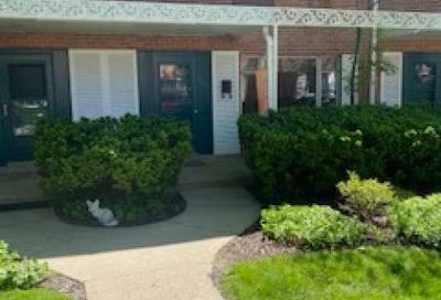 665 Carriage Hill Drive Glenview IL 60025
