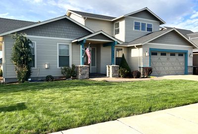 2085 NW Larch Avenue Redmond OR 97756
