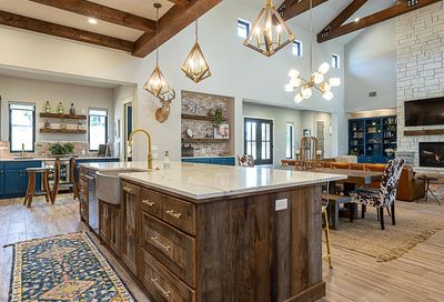 1708 Knights Chance Lane Spicewood TX 78669