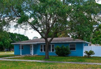 301 Jefferson Avenue S Oldsmar FL 34677