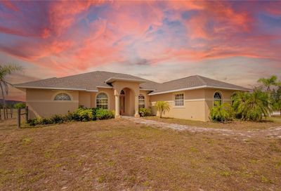 5106 Wauchula Road Myakka City FL 34251