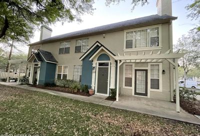 13703 Richmond Park Dr Jacksonville FL 32224