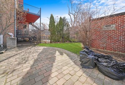 419 E 42nd Street Chicago IL 60653