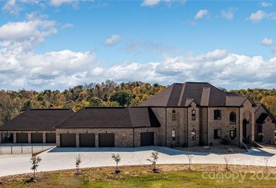 1944 Milton Street Newton NC 28658