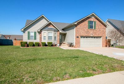 1005 Glenhurst Way Clarksville TN 37040