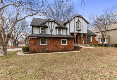 2600 W 121 Street Leawood KS 66209