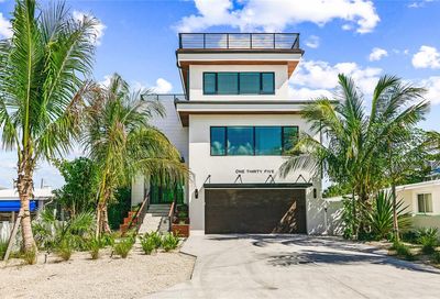 135 Grant Drive Sarasota FL 34236
