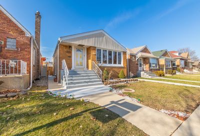 6116 S Moody Avenue Chicago IL 60638