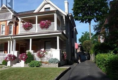 198 DUNN AVE Toronto ON M6K2R9
