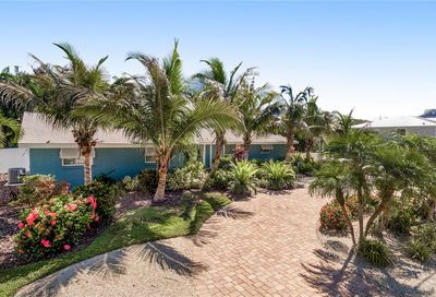 6201 Holmes Boulevard Holmes Beach FL 34217