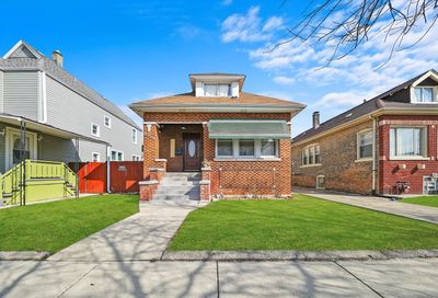 5625 S Sawyer Avenue Chicago IL 60629