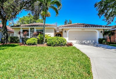 625 Quintana Place NE St Petersburg FL 33703