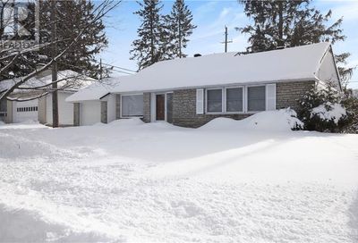 172 ROGER ROAD Ottawa ON K1H5C8