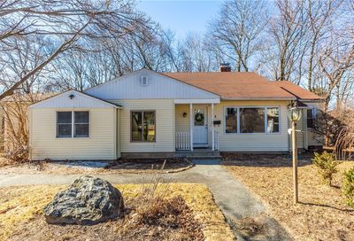 1 Glencoe Lane Cranston RI 02920