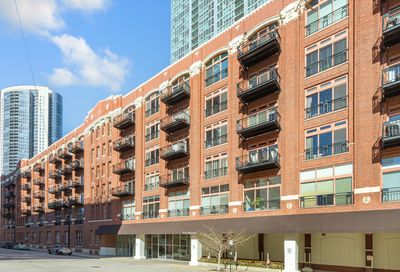 360 W Illinois Street Chicago IL 60654