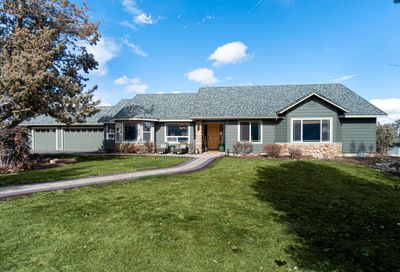 2460 Linnet Lane Redmond OR 97756