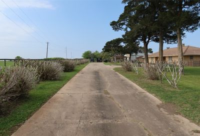 604 Oakland Road Schulenburg TX 78956