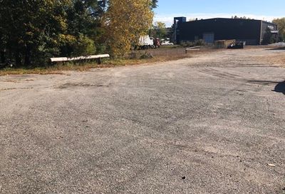 690 Quaker Hwy Uxbridge MA 01569