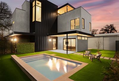 1304 Comal Street Austin TX 78702