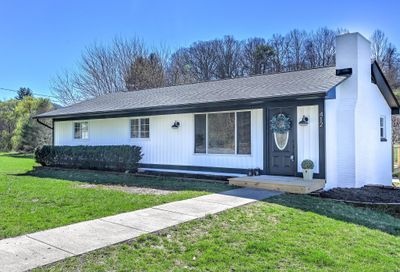 412 Rhoda Street Canton NC 28716