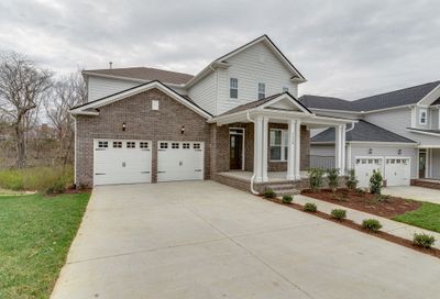1129 Pebble Run Rd. Hendersonville TN 37075
