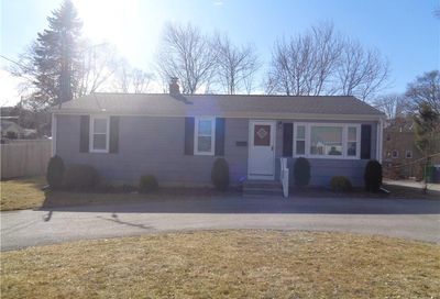973 Greenwich Avenue Warwick RI 02886