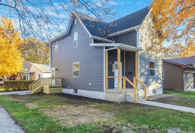 402 E High Street Monticello IL 61856