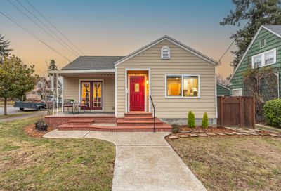 8105 N Fenwick Ave Portland OR 97217