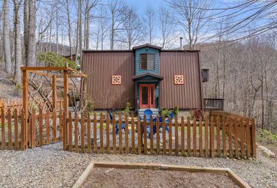 48 Chalet Place Maggie Valley NC 28751