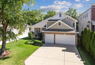 17 N Hudson Street Westmont IL 60559