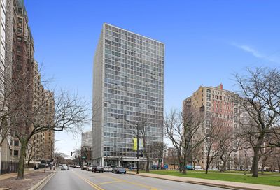 2400 N Lakeview Avenue Chicago IL 60614