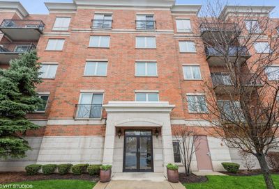 5924 N Lincoln Avenue Chicago IL 60659