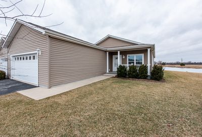 320 Legacy Court Grayslake IL 60030