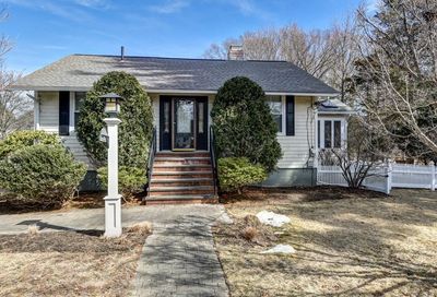 1659 Great Plain Ave Needham MA 02492