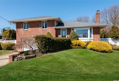 136 Oakwood Drive Syosset NY 11791