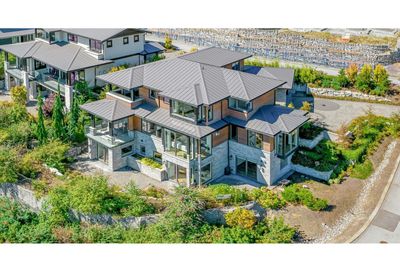 2121 UNION COURT West Vancouver BC V7S0B1