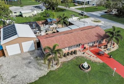 201 W College Avenue Ruskin FL 33570