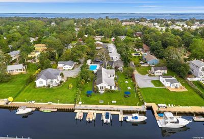 16 Penny Lane Hampton Bays NY 11946