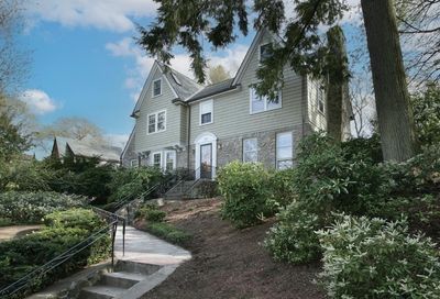 384 Newton St Brookline MA 02467