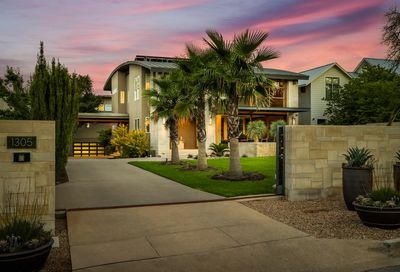 1305 Meriden Lane Austin TX 78703