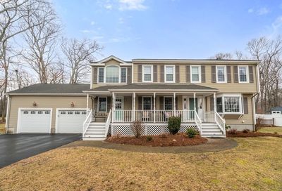 4 Whitney Rd Hopedale MA 01747