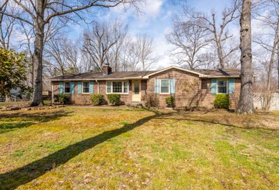 1008 Country Valley Ct Kingston Springs TN 37082