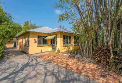 320 Ohio Place Sarasota FL 34236