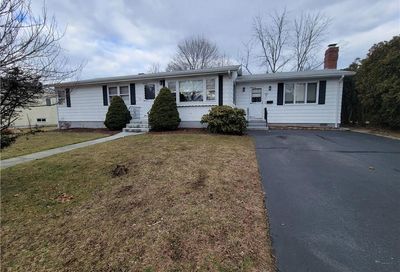 17 Salina Avenue Johnston RI 02919