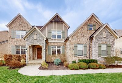 6661 Edgemore Dr College Grove TN 37046